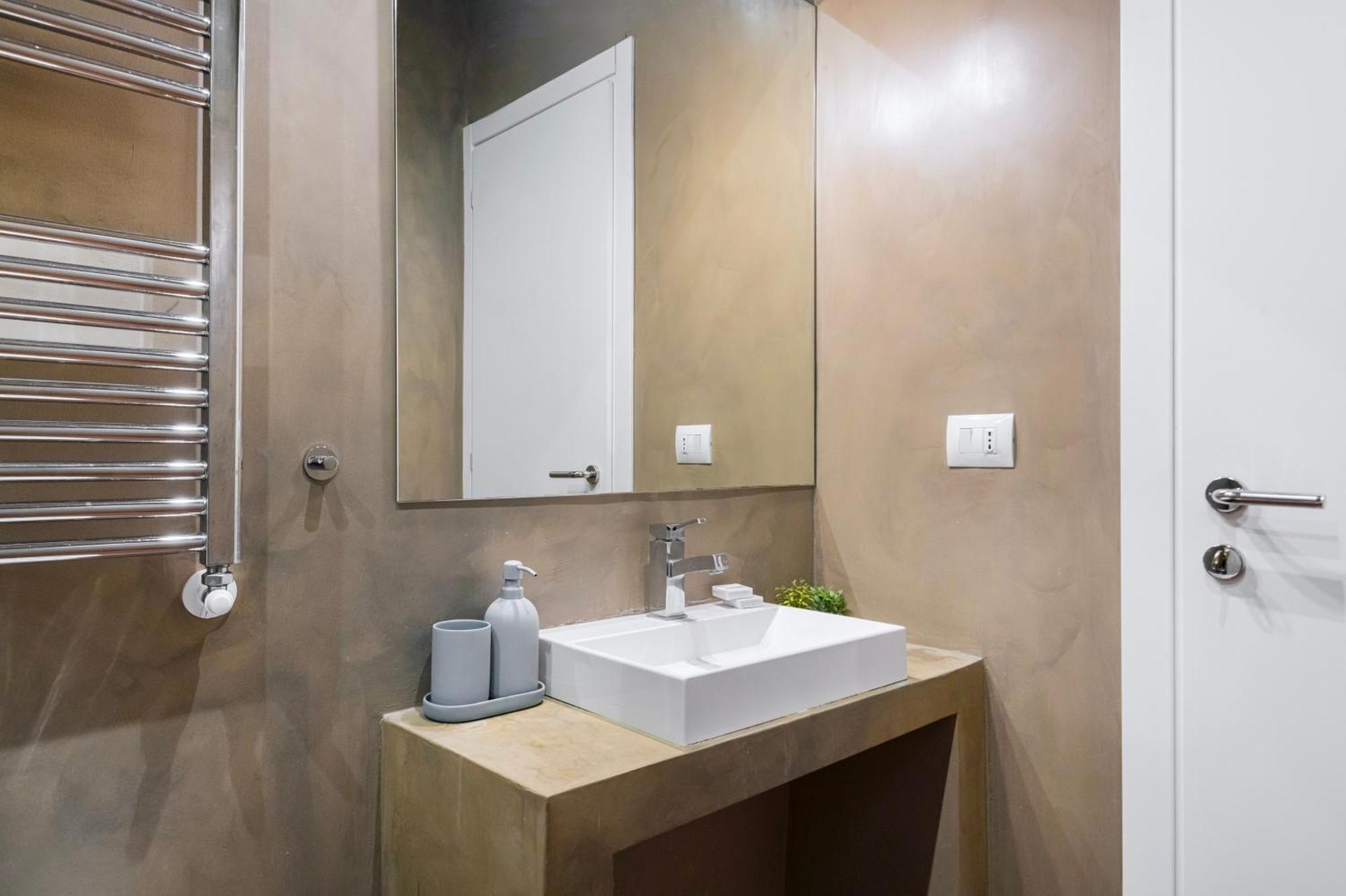 Nice And Cozy Studio In Porta Romana By Easylife Milano Eksteriør billede