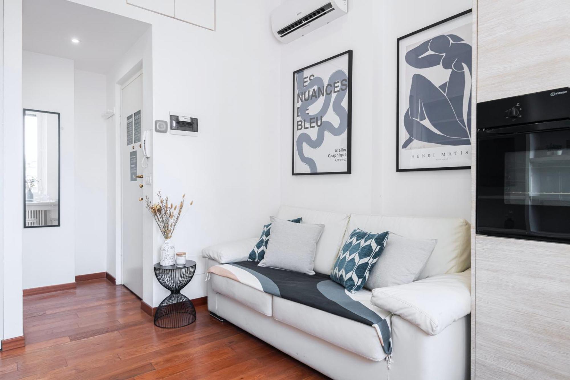 Nice And Cozy Studio In Porta Romana By Easylife Milano Eksteriør billede